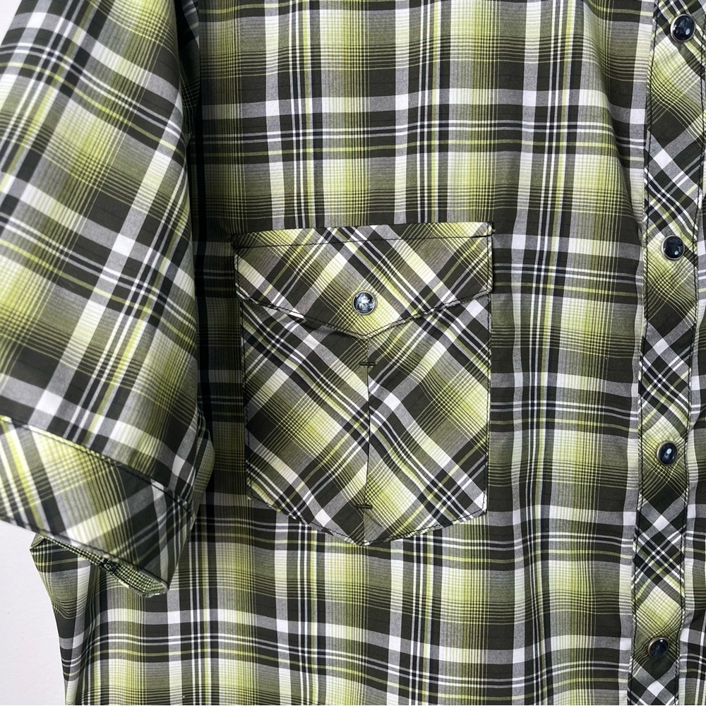 KUHL Men's XXL Green Plaid Pearl Snap ELUXUR Short Sleeve Shirt GORPCORE- FLAWED - Picture 6 of 16